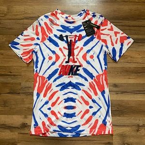 Nike Dri-Fit weight lifting short sleeve shirt